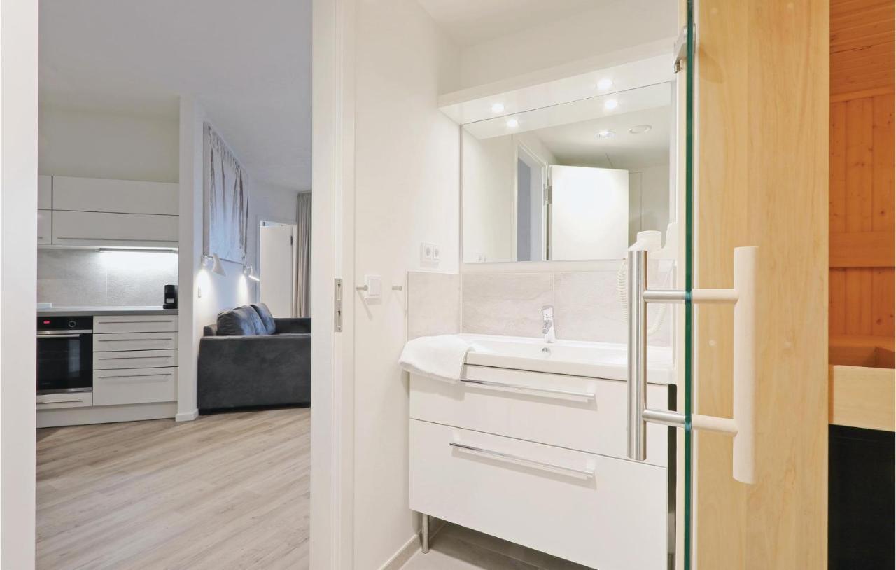 2 Bedroom Stunning Apartment In Luebeck Travemuende Exterior foto
